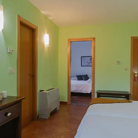 Szálloda Balneario Rio Pambre